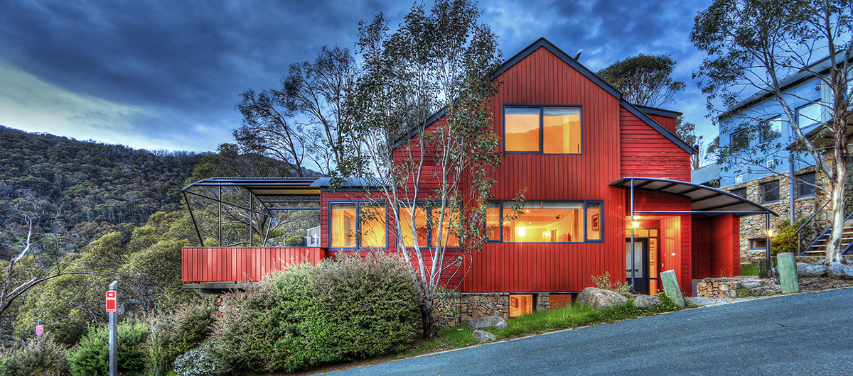 Knickerbocker, Crackenback Ridge – Three Bedroom Ski Chalet with Self Contained Attached Apartment – Guide: $1.5m