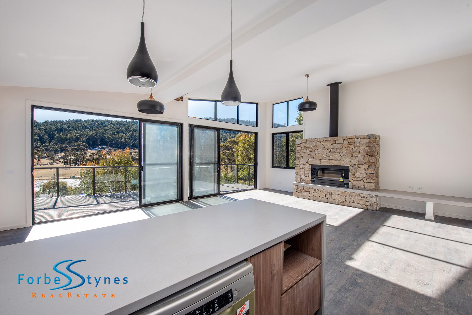 Lake Crackenback Two Bedroom Chalet 770k FSRE Snowy Mountains