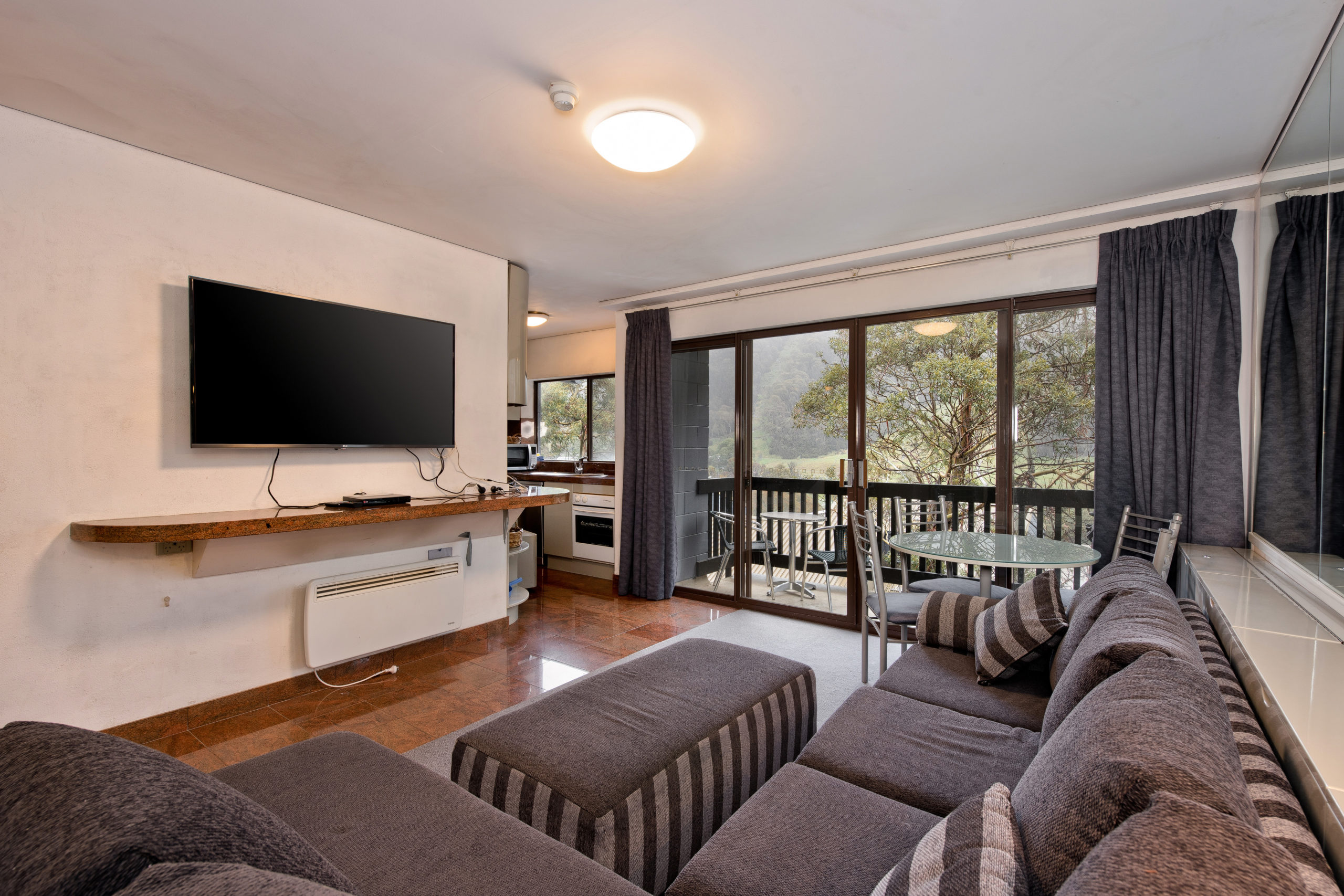 Mowamba, Thredbo Two Bedroom Apartment 543,000 FSRE Snowy