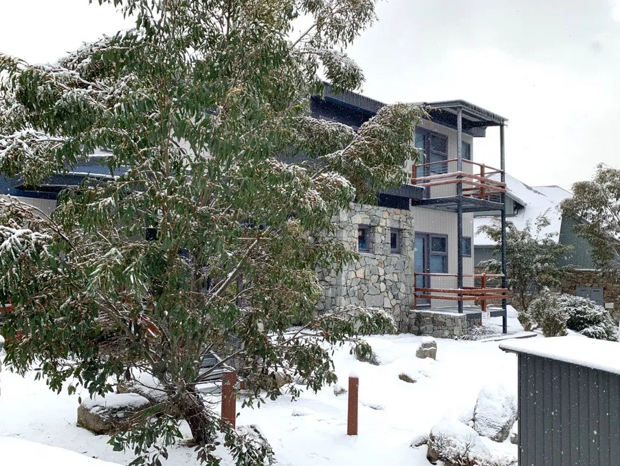 Gunyang Ski Lodge, Woodridge Share For Sale 30,000 FSRE Snowy