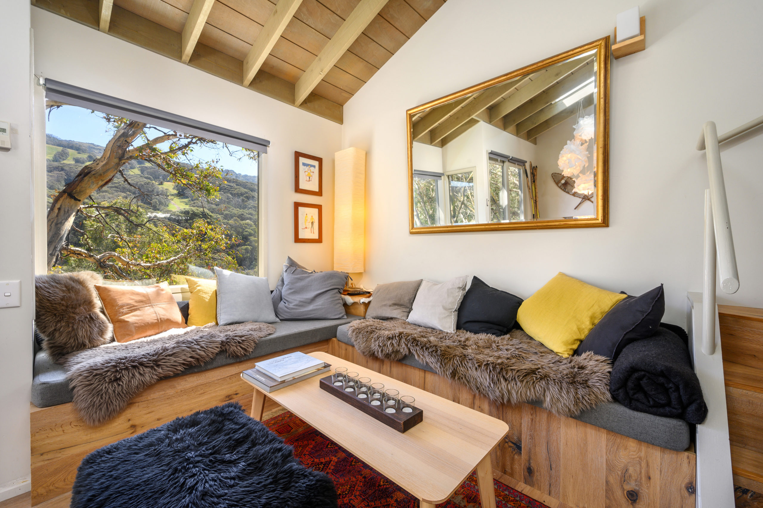 Gorgeous Loft-Style Cabin with Mountain Views – $400,000