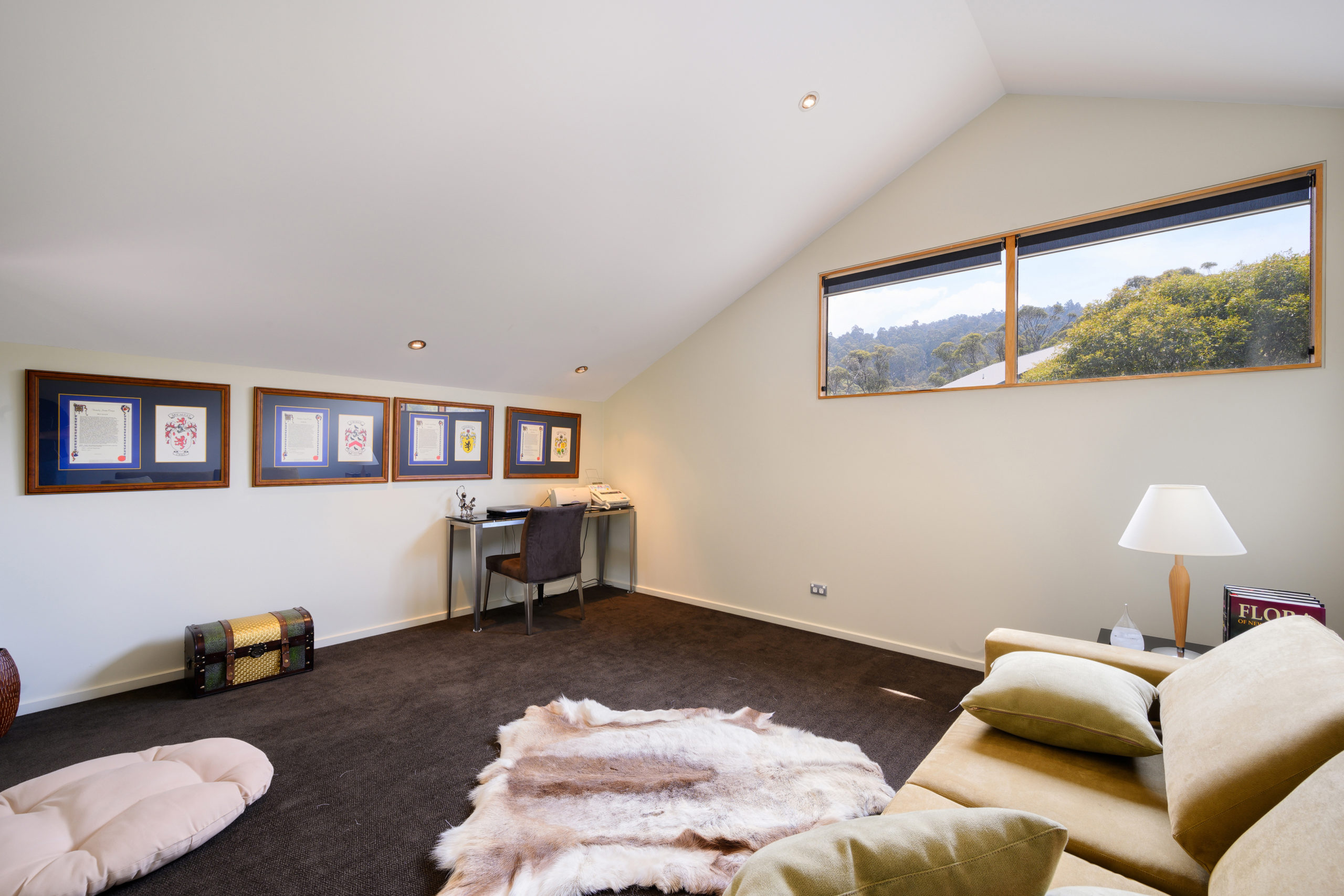 Luxurious Three Bedroom and Loft Family Home with Spectacular views up