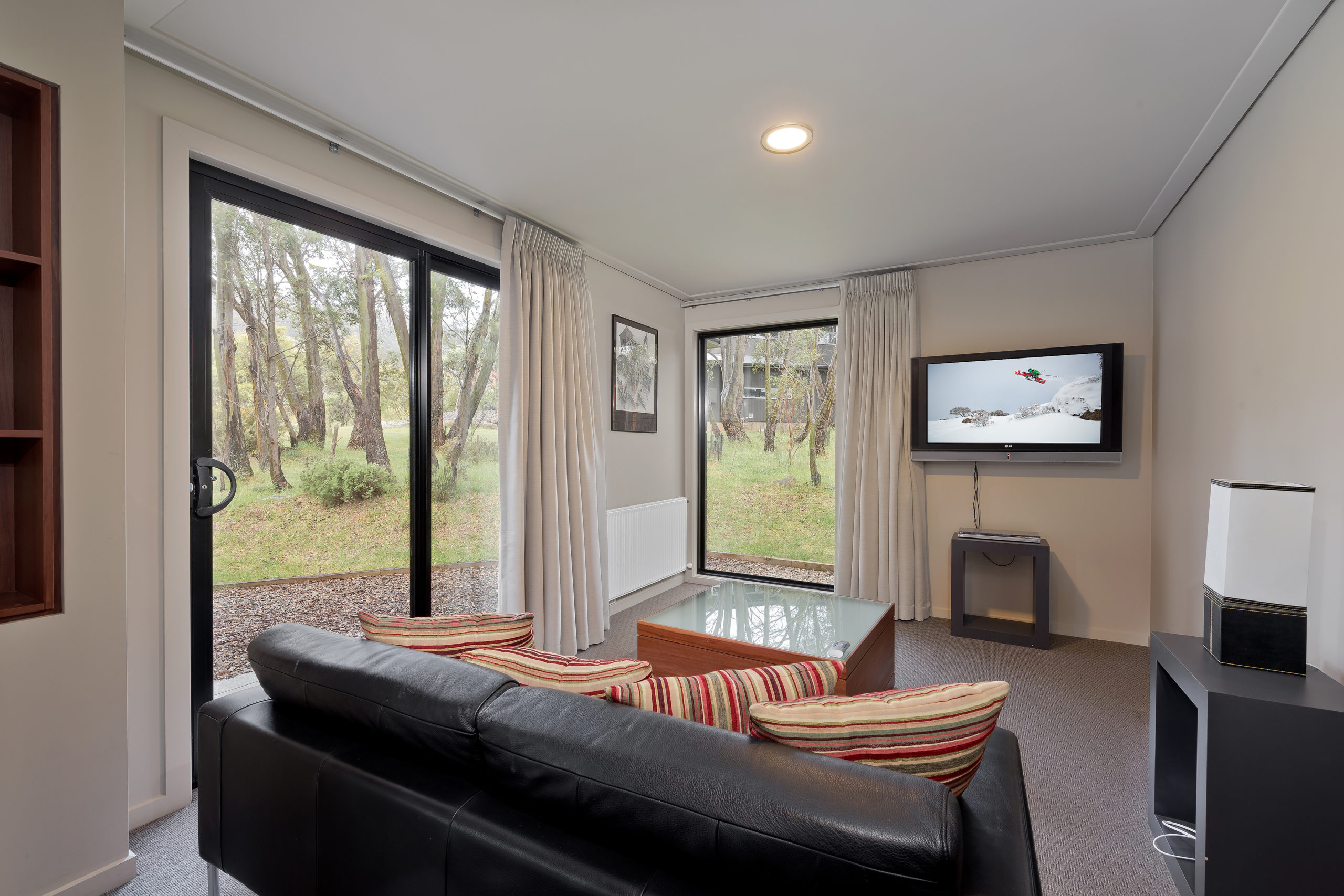Magnificent Two Storey Fully Furnished 3 Bedroom Chalet at beautiful Lake Crackenback – $1,450,000