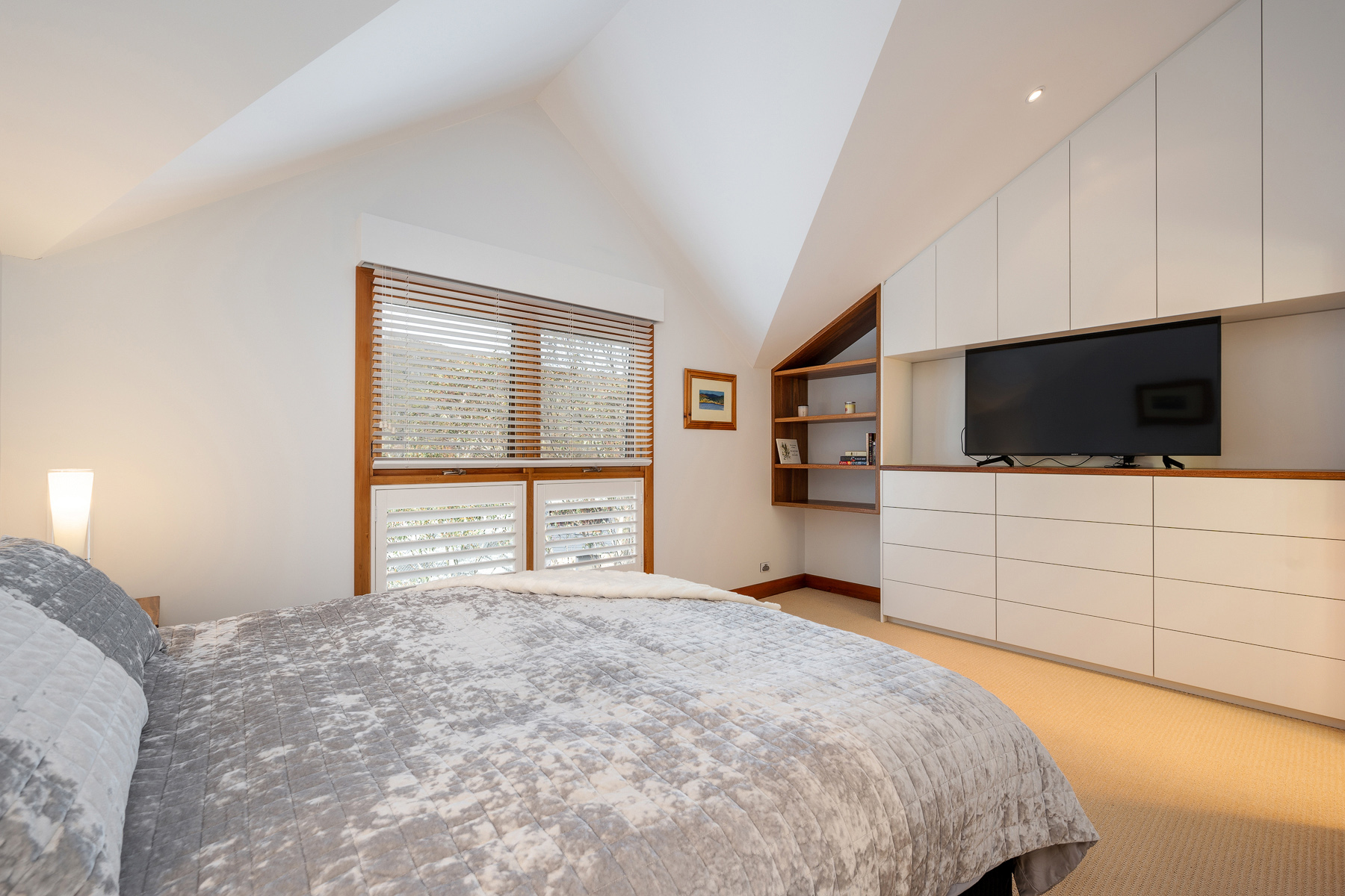 Luxury One Bedroom + Loft in the Heart of Thredbo! Price: $1,985,000