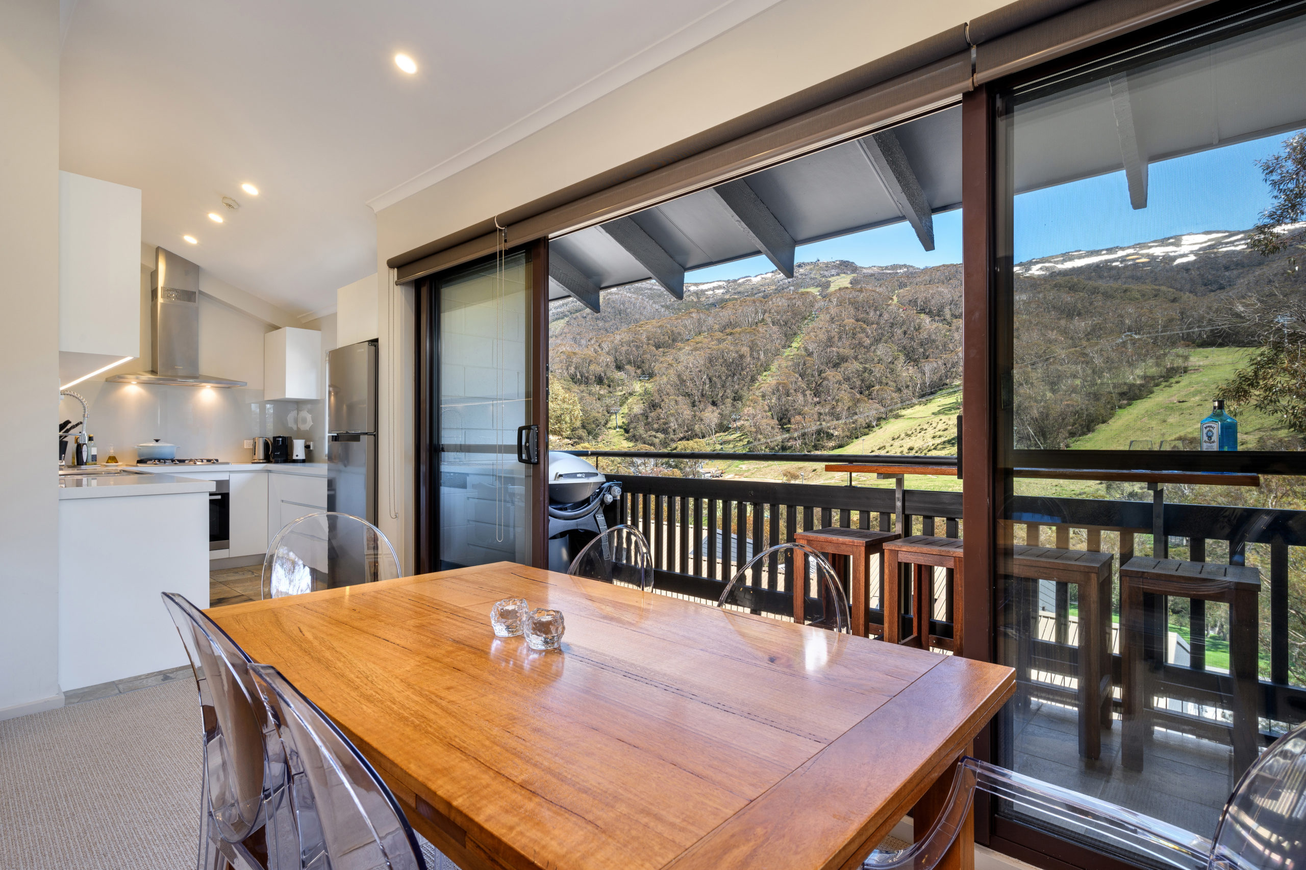 Stunning 2 Bedroom Loft Apartment With Amazing North Facing Views 850 000 Forbes Stynes Prestige Property Sales Snowy Mountains Real Estate Thredbo Village