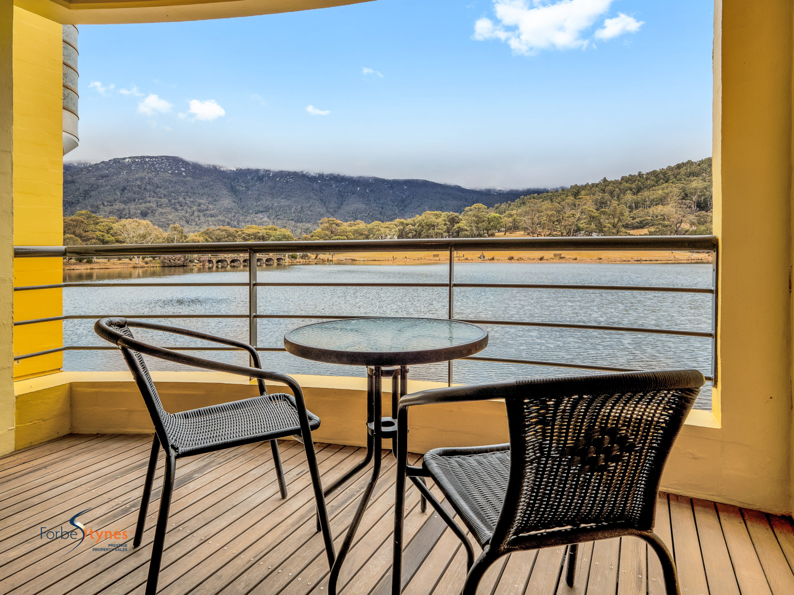 Two Bedroom Conveniently Located Lakeside Apartment, Lake Crackenback – Price: Offers Over $750,000