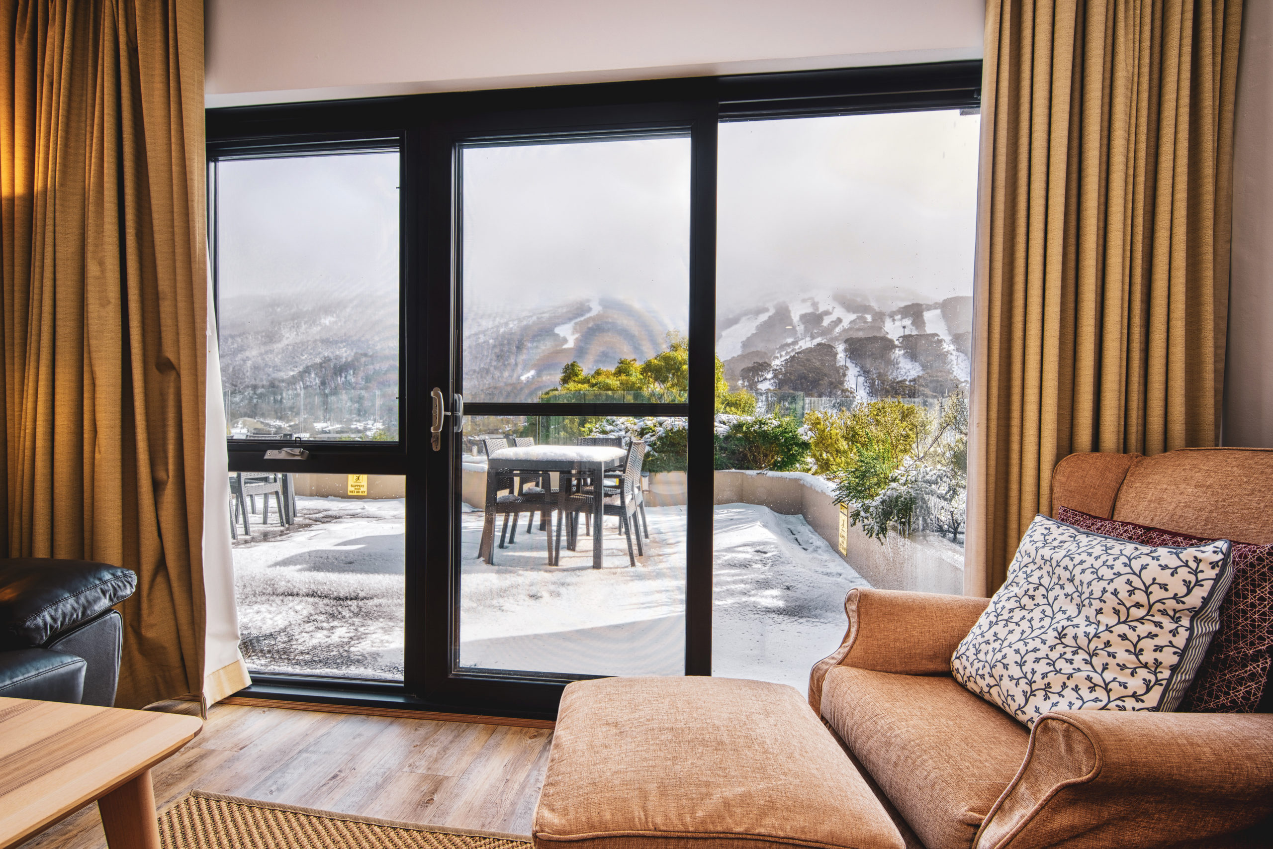 Renovated one bedroom and one bathroom apartment with sweeping mountain views.<br><br>Offers invited over $780,000